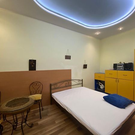 Aleksandr Apartment Odessa Esterno foto
